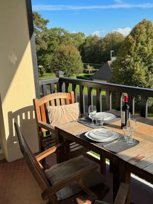 Appartement Calme Proche De La Mer Avec Parking Villers-sur-Mer Esterno foto