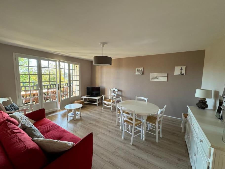 Appartement Calme Proche De La Mer Avec Parking Villers-sur-Mer Esterno foto
